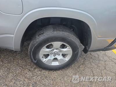 2025 Ram 1500 Big Horn Crew Cab Short Bed - zdjęcie 11 z 26 - miniatura