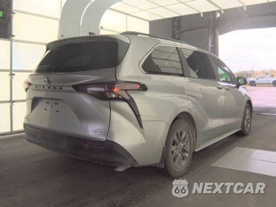 2025 Toyota Sienna XSE 7-Passenger - zdjęcie 4 z 24 - miniatura