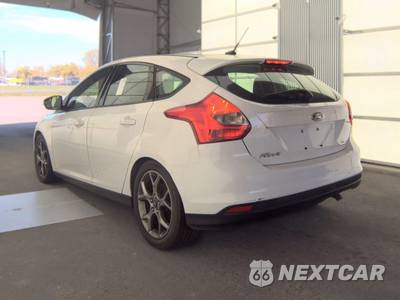2014 Ford Focus SE Hatchback - zdjęcie 6 z 46 - miniatura