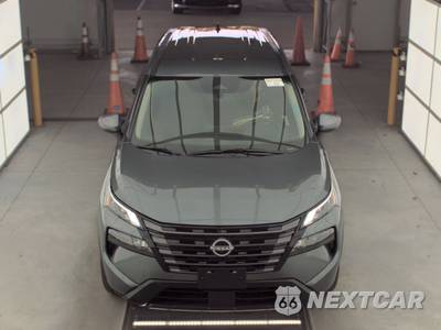 2026 Nissan Rogue SV - zdjęcie 2 z 35 - miniatura