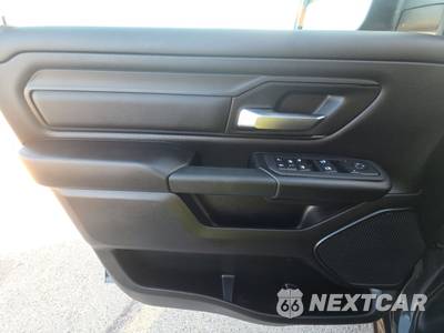 2025 Ram 1500 Warlock Crew Cab Short Bed - zdjęcie 9 z 27 - miniatura