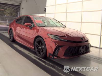 2026 Toyota Camry SE - zdjęcie 3 z 42 - miniatura