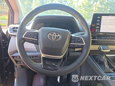 2023 Toyota Sienna XLE 8-Passenger 120.5" WB - zdjęcie 10 z 26 - miniatura