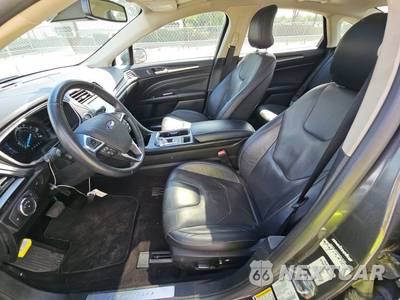 2019 Ford Fusion Titanium - zdjęcie 7 z 32 - miniatura