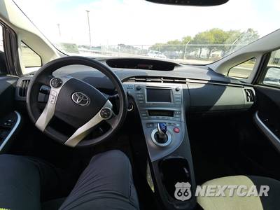 2014 Toyota Prius Three - zdjęcie 11 z 35 - miniatura