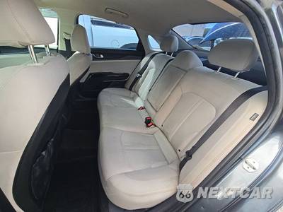 2022 Kia K5 LXS - zdjęcie 13 z 18 - miniatura