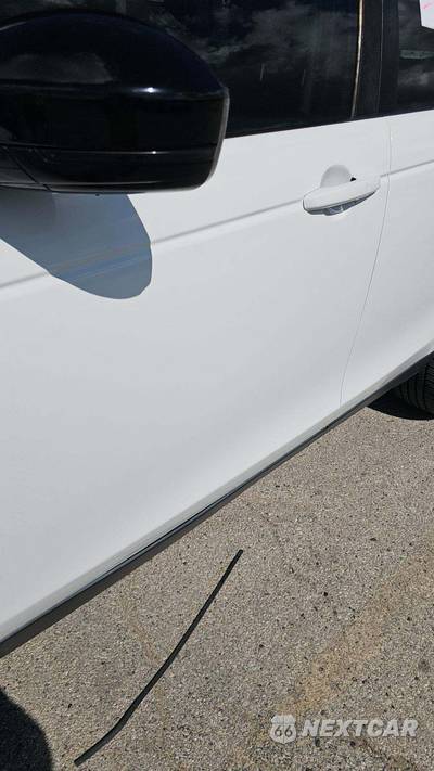 2016 Land Rover Discovery Sport HSE - zdjęcie 21 z 25 - miniatura