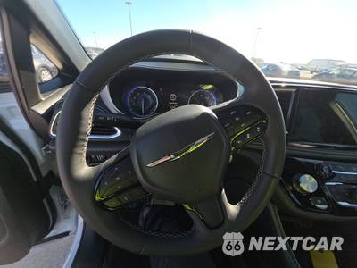2025 Chrysler Pacifica Limited 121.6" WB - zdjęcie 10 z 24 - miniatura