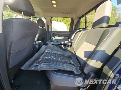 2021 Nissan TITAN XD SV Crew Cab Medium Bed - zdjęcie 13 z 31 - miniatura