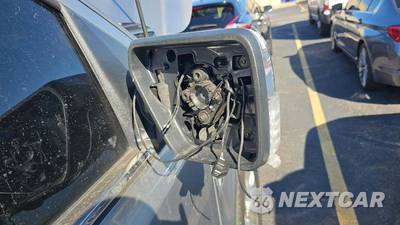 2023 Ford F-150 Hybrid Platinum Crew Cab Short Bed - zdjęcie 37 z 44 - miniatura
