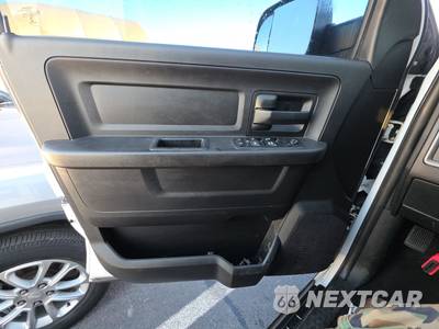 2018 Ram 2500 Tradesman Crew Cab Medium Bed - zdjęcie 9 z 59 - miniatura