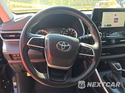 2026 Toyota Highlander XLE - zdjęcie 10 z 27 - miniatura