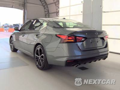 2023 Nissan Altima SR - zdjęcie 6 z 48 - miniatura