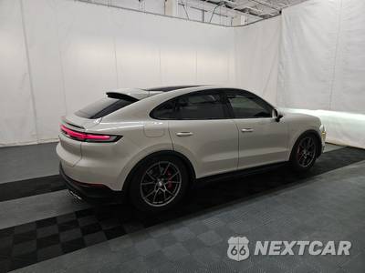 2025 Porsche Cayenne S E-Hybrid Coupe - zdjęcie 4 z 30 - miniatura