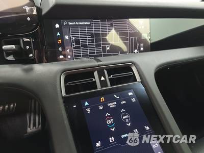 2025 Porsche Taycan 4S - zdjęcie 11 z 27 - miniatura