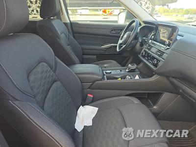 2024 Nissan Pathfinder S - zdjęcie 8 z 29 - miniatura