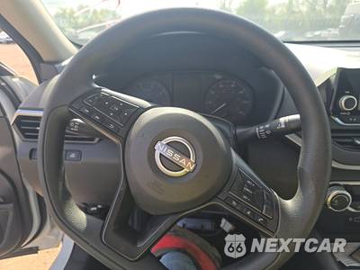 2023 Nissan Altima S - zdjęcie 10 z 48 - miniatura