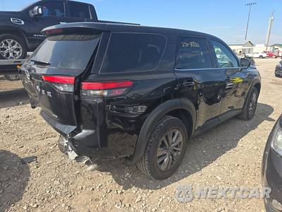 2024 Nissan Pathfinder S - zdjęcie 4 z 29 - miniatura