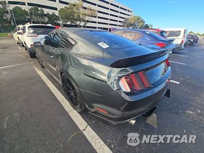 2016 Ford Mustang EcoBoost Coupe - zdjęcie 6 z 18 - miniatura