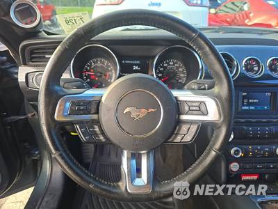 2016 Ford Mustang EcoBoost Coupe - zdjęcie 10 z 18 - miniatura