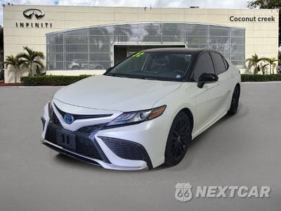 2022 Toyota Camry Hybrid XSE - zdjęcie 3 z 35 - miniatura