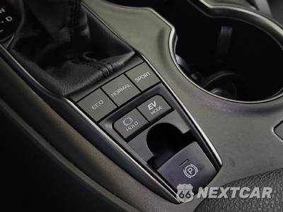 2022 Toyota Camry Hybrid XSE - zdjęcie 31 z 35 - miniatura