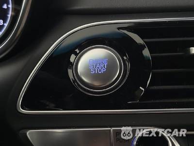 2023 Genesis G70 2.0T Standard - zdjęcie 32 z 34 - miniatura