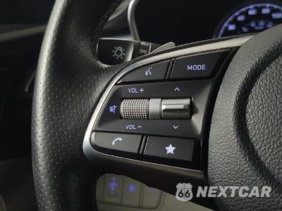2023 Genesis G70 2.0T Standard - zdjęcie 25 z 34 - miniatura