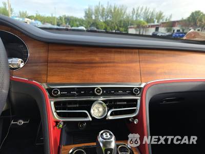 2025 Bentley Flying Spur Mulliner - zdjęcie 11 z 22 - miniatura