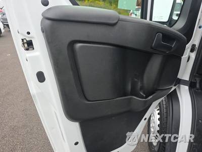 2025 Ram ProMaster 2500 Cargo Van Tradesman w/Passenger Seat Low Roof 136.0" WB - zdjęcie 9 z 23 - miniatura