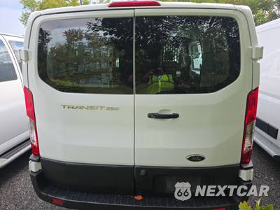 2025 Ford Transit 250 Cargo Van Low Roof 130.0" WB - zdjęcie 5 z 19 - miniatura
