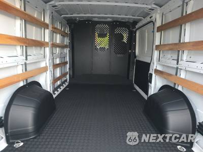 2025 Ram ProMaster 2500 Cargo Van Tradesman w/Passenger Seat Low Roof 136.0" WB - zdjęcie 16 z 21 - miniatura