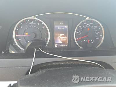 2015 Toyota Camry SE - zdjęcie 12 z 17 - miniatura
