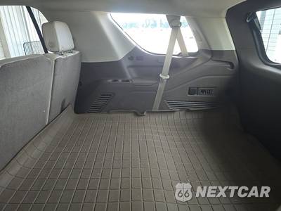 2022 GMC Yukon Denali 5SA - zdjęcie 16 z 17 - miniatura