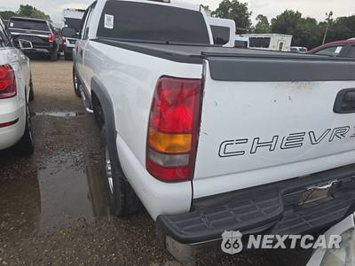 2002 Chevrolet Silverado 2500HD LS Crew Cab Long Bed 1SB - zdjęcie 6 z 17 - miniatura
