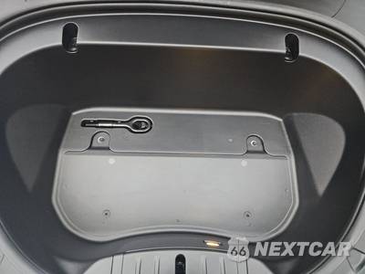 2020 Tesla Model 3 Performance - zdjęcie 16 z 23 - miniatura