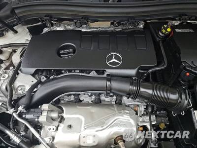 2023 Mercedes-Benz GLA 250 4MATIC - zdjęcie 16 z 21 - miniatura