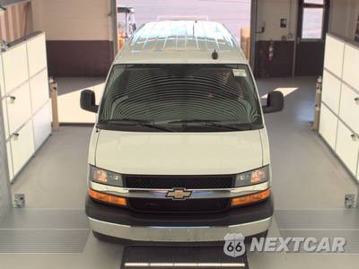 2025 Chevrolet Express 3500 Passenger Van LT 1LT 155.1" WB - zdjęcie 2 z 19 - miniatura