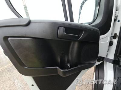 2025 Ram ProMaster 2500 Cargo Van Tradesman w/Passenger Seat Low Roof 136.0" WB - zdjęcie 9 z 21 - miniatura