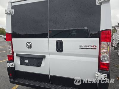 2025 Ram ProMaster 2500 Cargo Van Tradesman w/Passenger Seat Low Roof 136.0" WB - zdjęcie 5 z 25 - miniatura