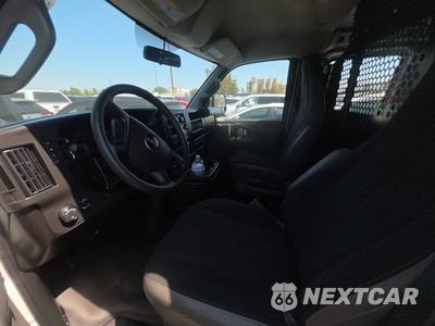 2025 GMC Savana 2500 Cargo Van 1WT 135.0" WB - zdjęcie 7 z 29 - miniatura