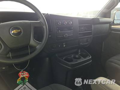 2025 Chevrolet Express 2500 Cargo Van 1WT 135.0" WB - zdjęcie 11 z 18 - miniatura