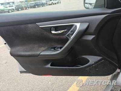 2013 Nissan Altima 2.5 SV Sedan - zdjęcie 9 z 34 - miniatura