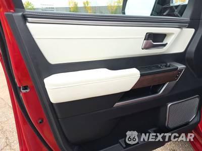 2023 Toyota Sequoia Capstone - zdjęcie 9 z 36 - miniatura