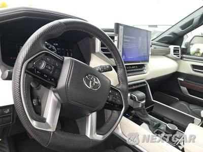 2023 Toyota Sequoia Capstone - zdjęcie 11 z 36 - miniatura