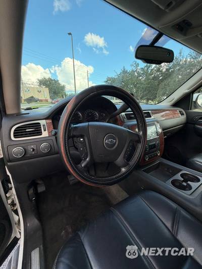 2007 Chevrolet Suburban 1500 LT - zdjęcie 5 z 8 - miniatura