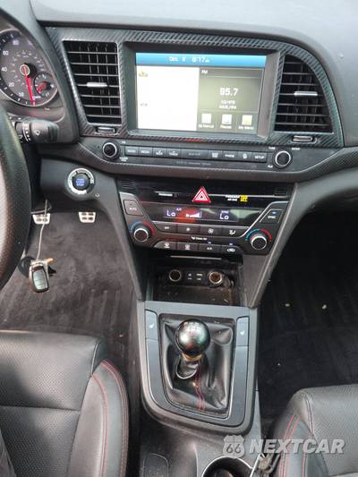 2018 Hyundai Elantra Sport Sedan - zdjęcie 11 z 30 - miniatura