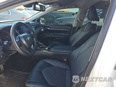 2024 Toyota Camry SE - zdjęcie 7 z 38 - miniatura