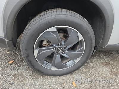 2025 Nissan Rogue SV - zdjęcie 10 z 24 - miniatura