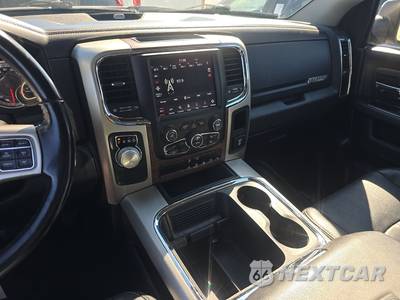 2018 Ram 1500 Laramie Crew Cab Short Bed - zdjęcie 11 z 27 - miniatura